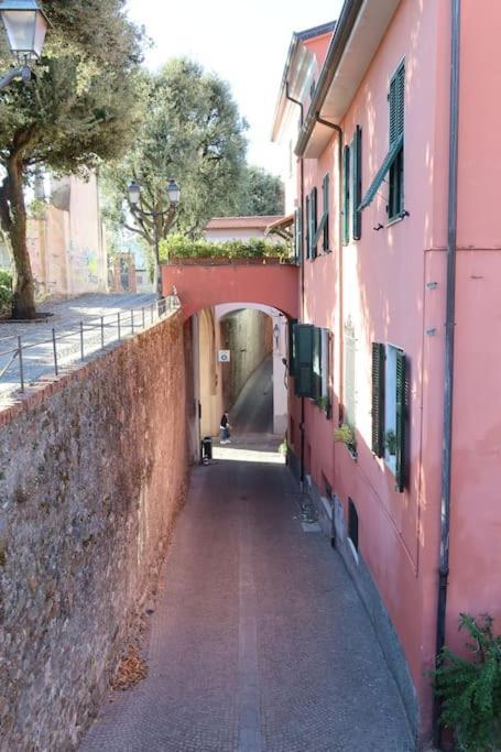 サルツァーナLa Casa Di Lorisアパートメント エクステリア 写真