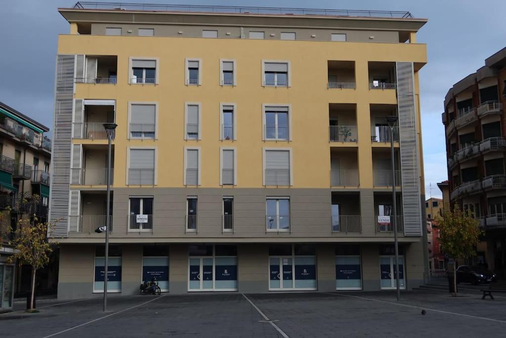 サルツァーナLa Casa Di Lorisアパートメント エクステリア 写真
